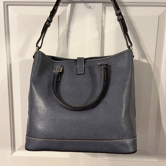 Dooney & Bourke Lilliana Shopper Tote - GRAPHITE Saffiano Leather - Picture 2 of 8